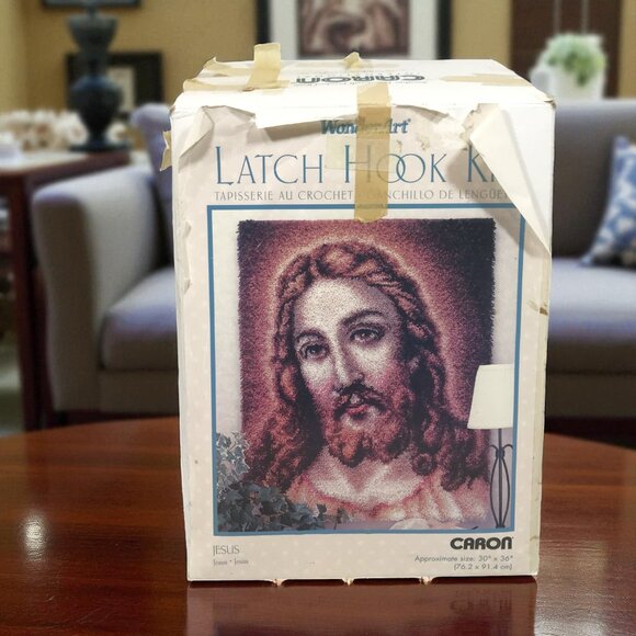 Vintage Latch Hook Rug Kit with Tool JESUS - Picture 1 of 13